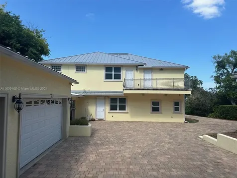 1613 N Indian River Drive Cocoa FL 32922