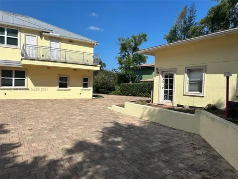 1613 N Indian River Drive Cocoa FL 32922