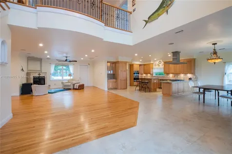 1613 N Indian River Drive Cocoa FL 32922