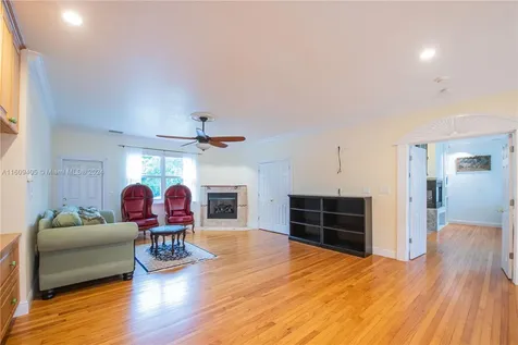 1613 N Indian River Drive Cocoa FL 32922