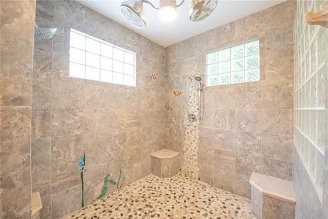 1613 N Indian River Drive Cocoa FL 32922