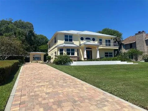 1613 N Indian River Drive Cocoa FL 32922