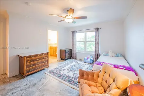 1613 N Indian River Drive Cocoa FL 32922