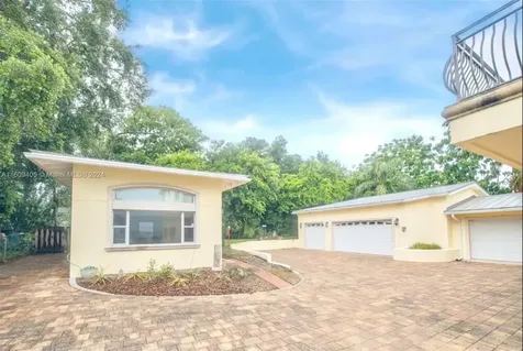 1613 N Indian River Drive Cocoa FL 32922