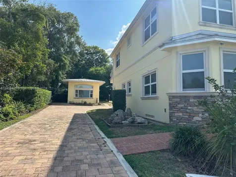 1613 N Indian River Drive Cocoa FL 32922