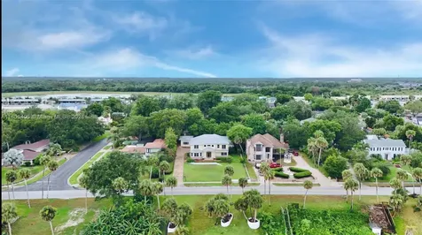 1613 N Indian River Drive Cocoa FL 32922