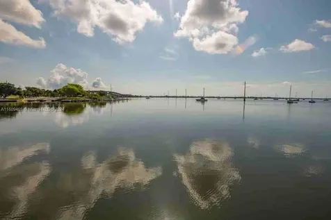 1613 N Indian River Drive Cocoa FL 32922
