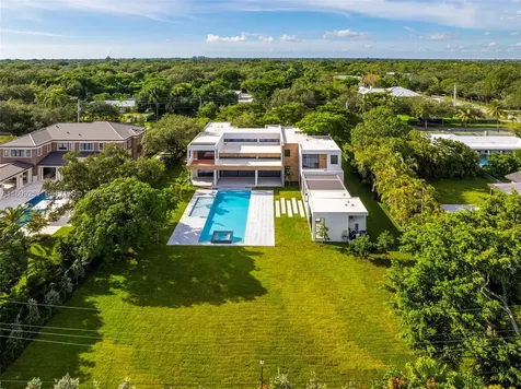 6675 SW 96th Street Pinecrest FL 33156
