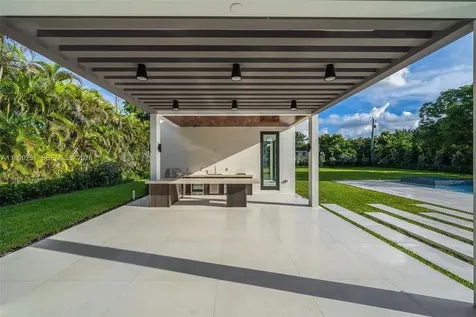6675 SW 96th Street Pinecrest FL 33156