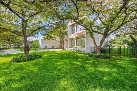6675 SW 96th Street Pinecrest FL 33156
