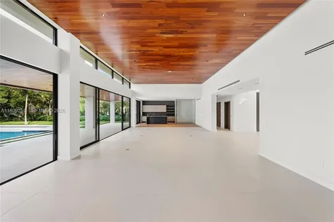 6675 SW 96th Street Pinecrest FL 33156