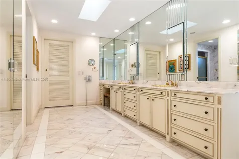 241 Cape Florida Drive Key Biscayne FL 33149