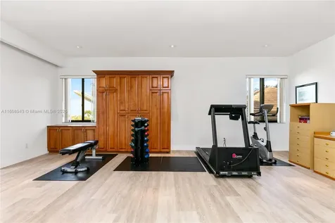 241 Cape Florida Drive Key Biscayne FL 33149