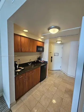 18001 Collins Avenue Sunny Isles Beach FL 33160