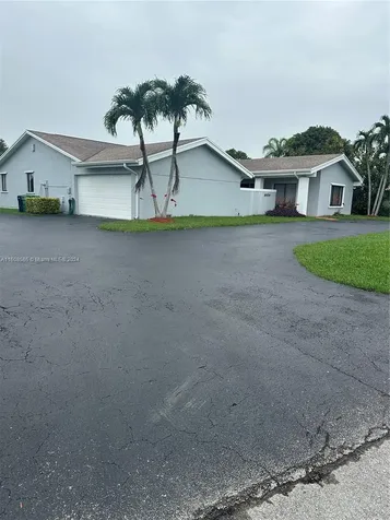10170 E Calusa Club Drive Miami FL 33186