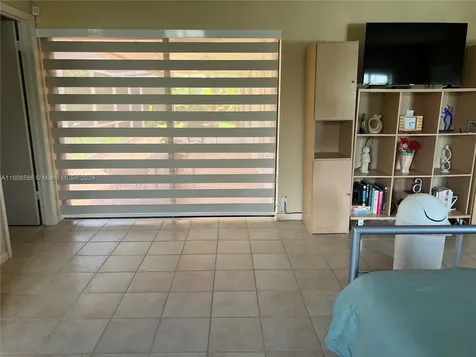 10170 E Calusa Club Drive Miami FL 33186