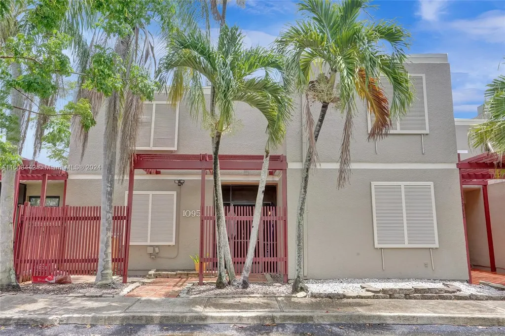 10951 Birchwood Place Pembroke Pines FL 33026