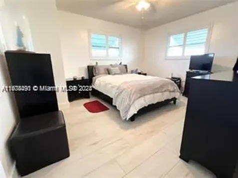 Hollywood FL 33024