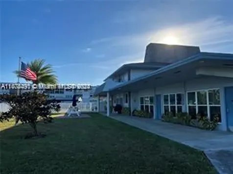 Hollywood FL 33021