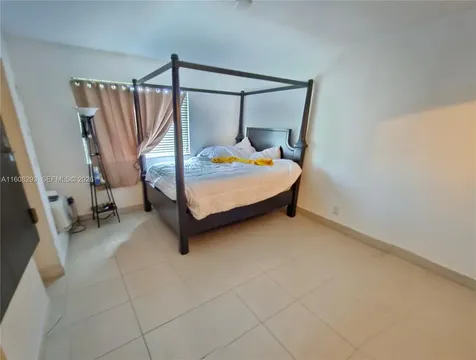 3556 Oleander Terrace Riviera Beach FL 33404