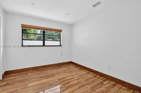 1632 SW 19th Terrace Miami FL 33145