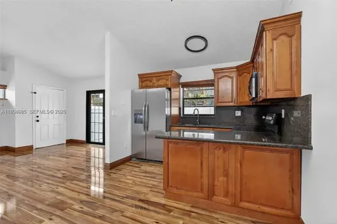 1632 SW 19th Terrace Miami FL 33145