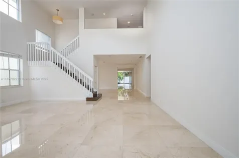946 Greenwood Road Weston FL 33327