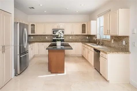 946 Greenwood Road Weston FL 33327