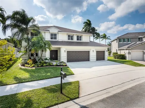 946 Greenwood Road Weston FL 33327
