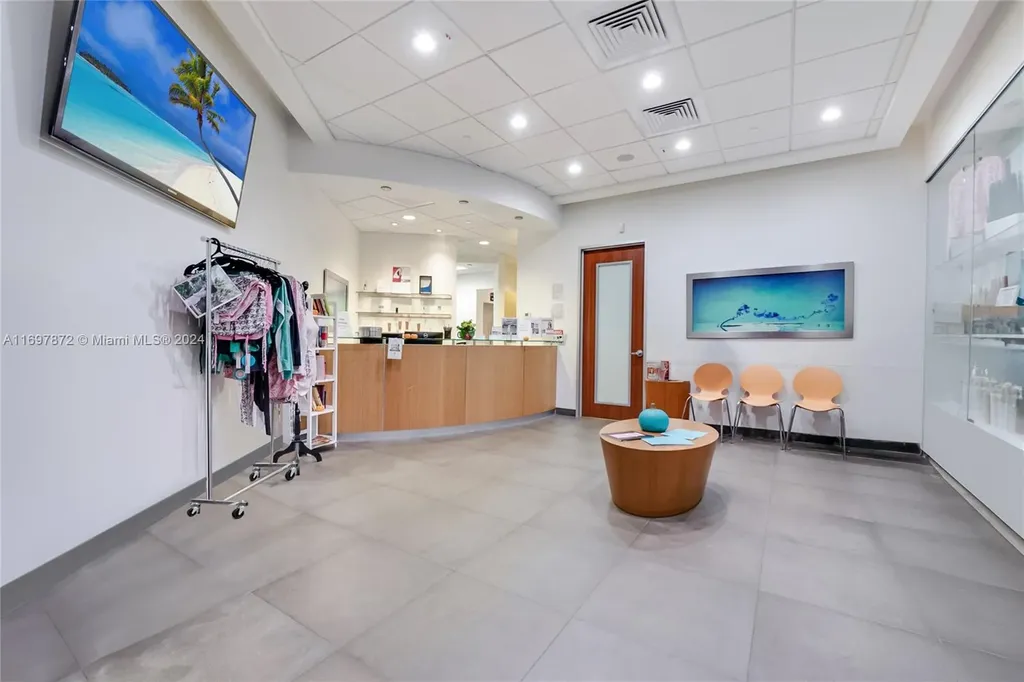 6705 Red Road Coral Gables FL 33143