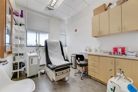 6705 Red Road Coral Gables FL 33143