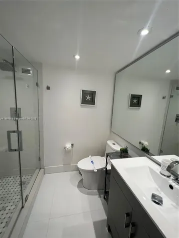 5161 Collins Avenue Miami Beach FL 33140