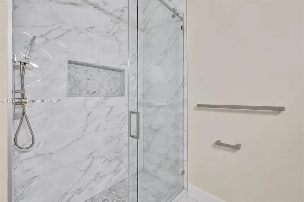 909 NE 16th Terrace Fort Lauderdale FL 33304