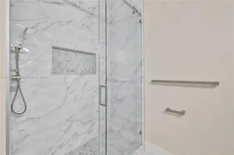 909 NE 16th Terrace Fort Lauderdale FL 33304