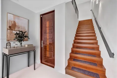 909 NE 16th Terrace Fort Lauderdale FL 33304