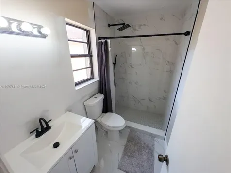 943 SW 135th Court Miami FL 33184