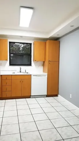 1900 Diana Drive Hallandale Beach FL 33009