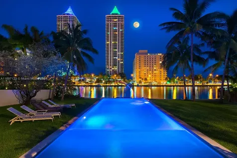 4745 Pine Tree Drive Miami Beach FL 33140