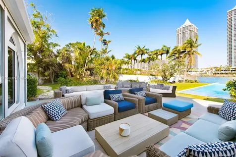 4745 Pine Tree Drive Miami Beach FL 33140