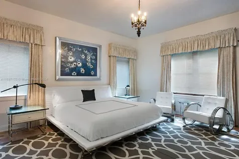 4745 Pine Tree Drive Miami Beach FL 33140