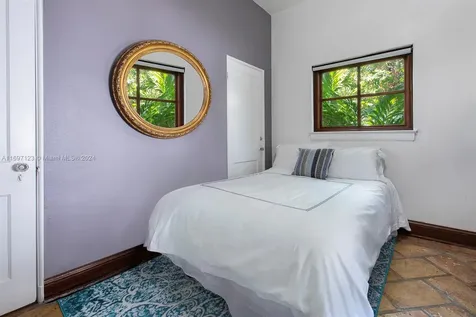 4745 Pine Tree Drive Miami Beach FL 33140