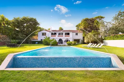 4745 Pine Tree Drive Miami Beach FL 33140