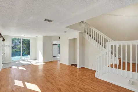 10820 NW 12th Place Plantation FL 33322