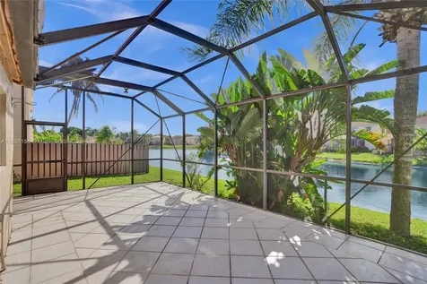 10820 NW 12th Place Plantation FL 33322