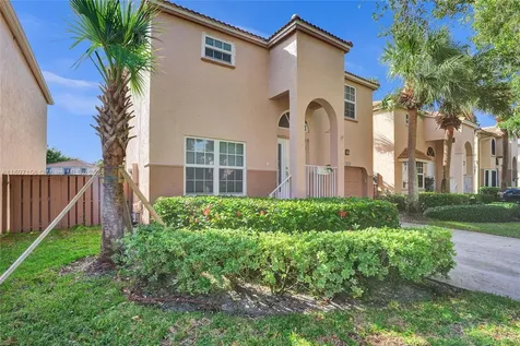 10820 NW 12th Place Plantation FL 33322