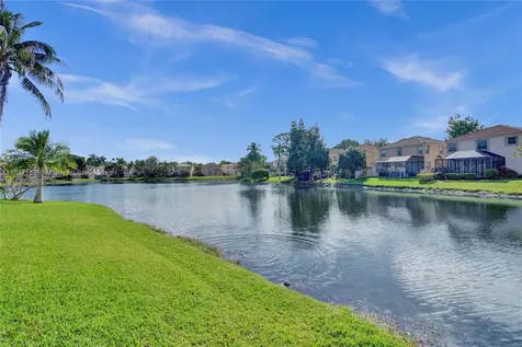 10820 NW 12th Place Plantation FL 33322