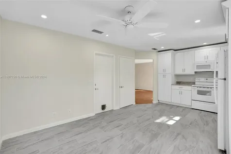 10820 NW 12th Place Plantation FL 33322