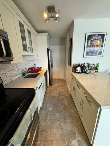 5313 Collins Avenue Miami Beach FL 33140