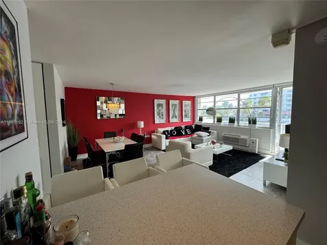 5313 Collins Avenue Miami Beach FL 33140