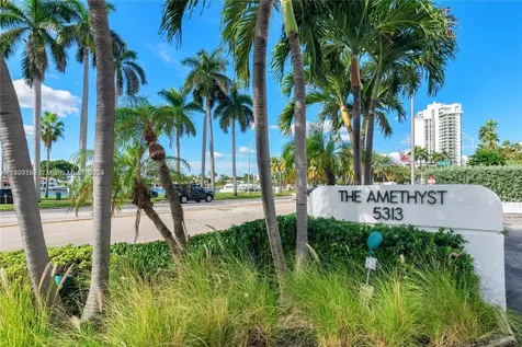 5313 Collins Avenue Miami Beach FL 33140